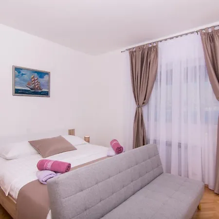 Apartment Mlacic Donji Okrug (Ciovo)