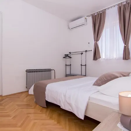 Apartment Mlacic *